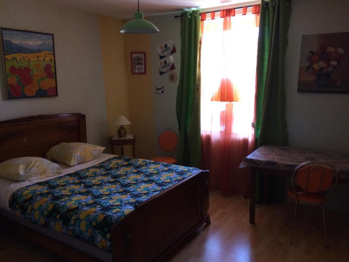 Bed and Breakfast Auberge La Romaine Maizieres  Екстер'єр фото